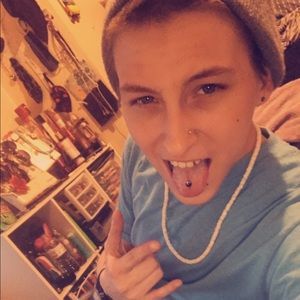 Meet your Posher, Victoria